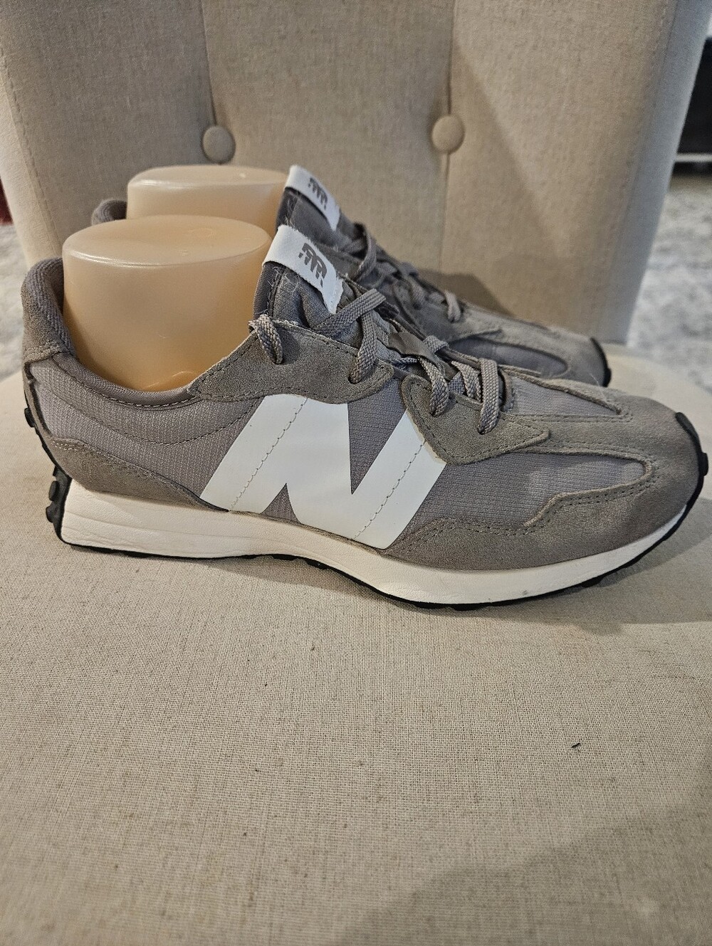 New Balance Men’s Gray and White Retro-Inspired Runner